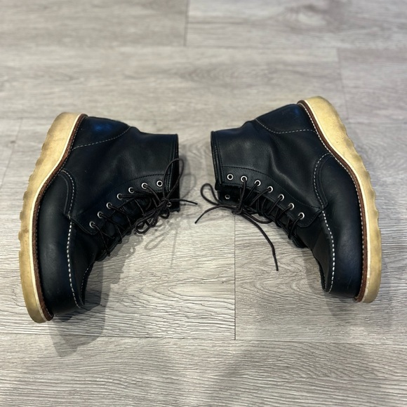 Red Wing classic Moc Boot - Picture 2 of 4